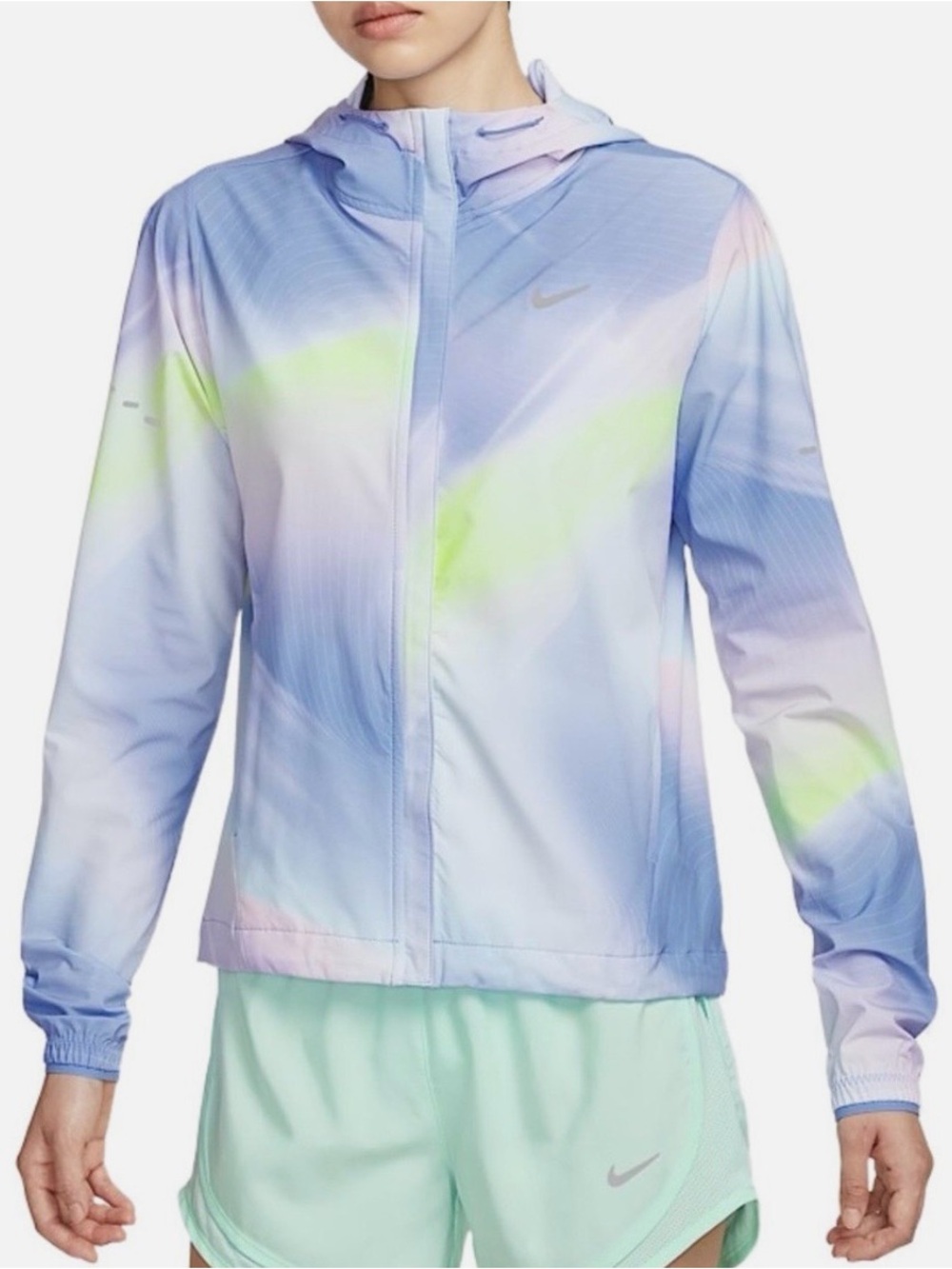 NWT Nike Swift Women's Repel Packable Running Jacket